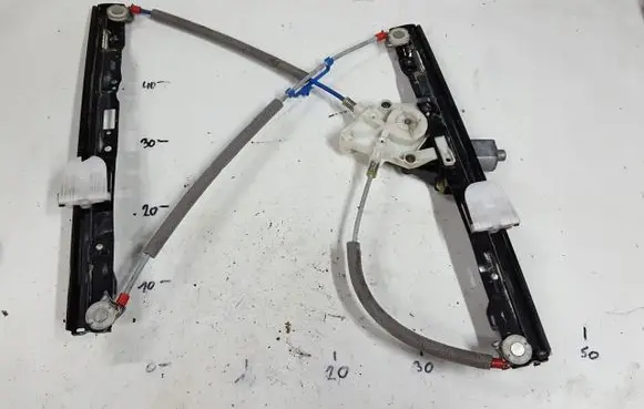 Ford B-MAX Rear door window regulator with motor