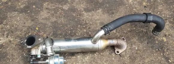 Volkswagen Touareg I EGR valve cooler 