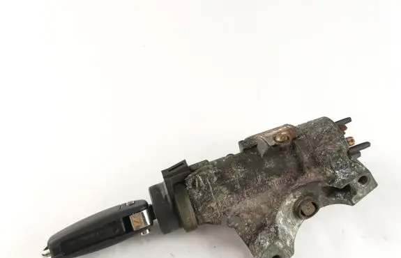 Audi A4 S4 B6 8E 8H Ignition lock 4B0905851