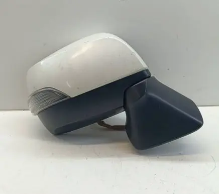 Subaru Outback (BS) Front door electric wing mirror 