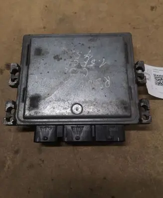 Renault Scenic II - Grand scenic II Engine control unit/module 8200542288 S122326107A SID301