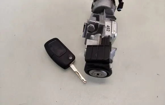 Ford S-MAX Ignition lock 3M513F880AC