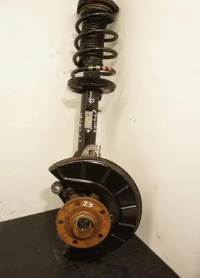 Volkswagen Golf VI Front wheel hub spindle knuckle lewy