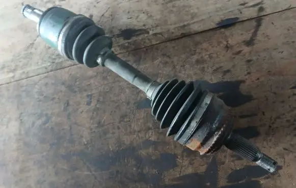 Mitsubishi Pajero Front driveshaft