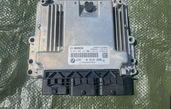 Mini One - Cooper Coupe R56 Engine 0261S09291 8610006-01