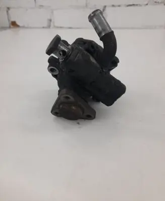Volkswagen Touareg I Power steering pump 7L6422154C 7L6422154
