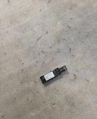 Audi A8 S8 D2 4D Airbag deployment crash/impact sensor 4D0959643D