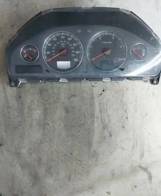 Volvo XC90 Speedometer (instrument cluster) 30682286 69594350T 8602891