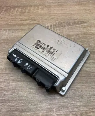 Audi A6 S6 C5 4B Engine control unit/module ECU 4D0907551R 0261204690
