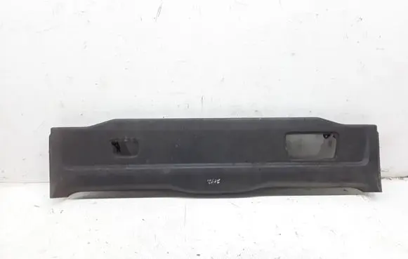 Volvo XC90 Tailgate/boot lid cover trim 