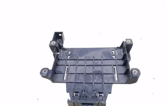 Other engine bay part