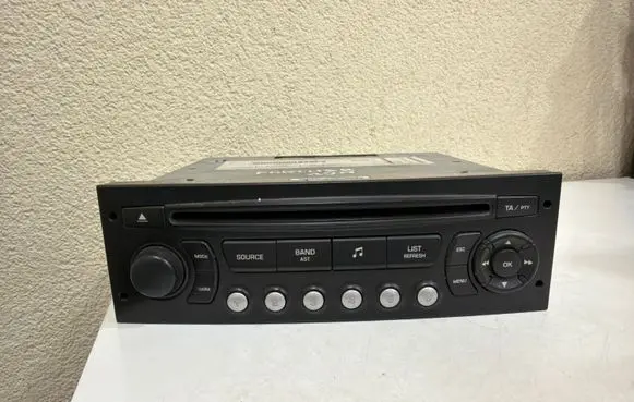 Peugeot Partner Radio/CD/DVD/GPS head unit 9666968177