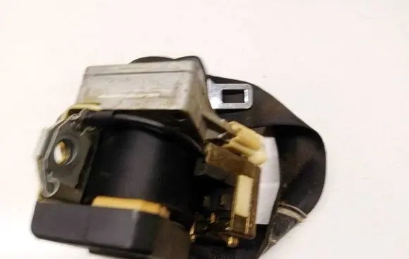Volkswagen PASSAT B5 Front seatbelt 