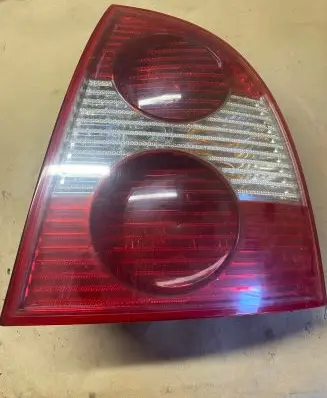 Volkswagen PASSAT B5.5 Rear/tail lights 28408014