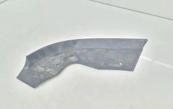 Under headlight/headlamp trim