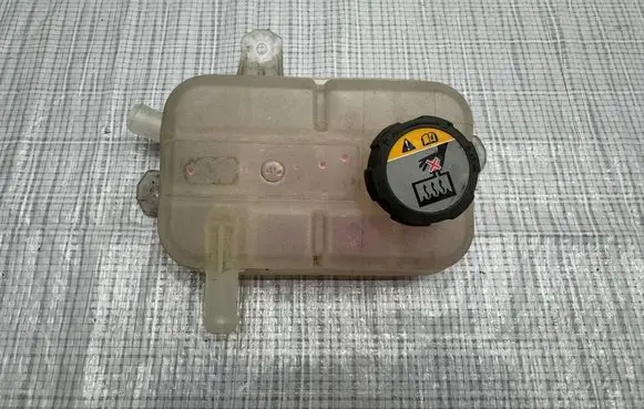 KIA Sportage Coolant expansion tank/reservoir 254R0P4500