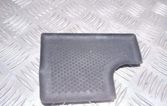 Volkswagen Golf V Panel drawer/shelf pad 1K0863330