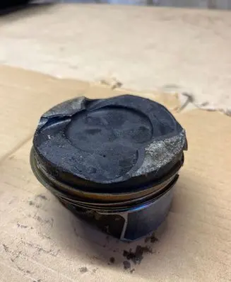 BMW 5 F10 F11 Piston 084220