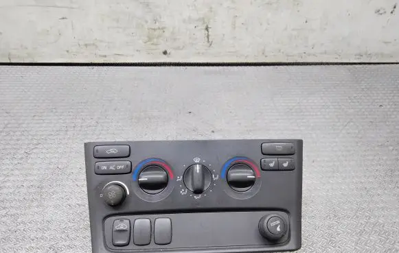 Volvo S80 Climate control unit 8651239