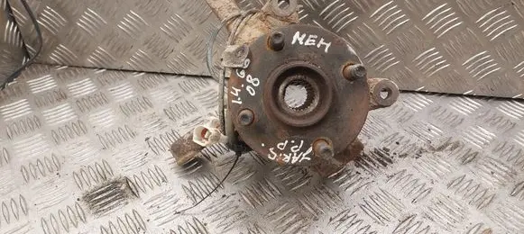 Toyota Yaris Front wheel hub