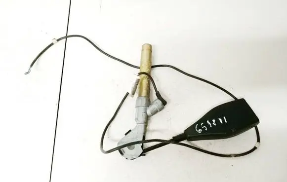 Renault Trafic II (X83) Middle seatbelt buckle (rear) 