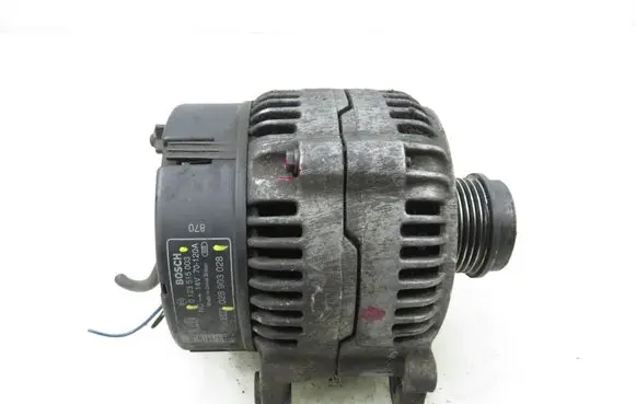 Audi A4 S4 B5 8D Generator/alternator 0123515003 028903028