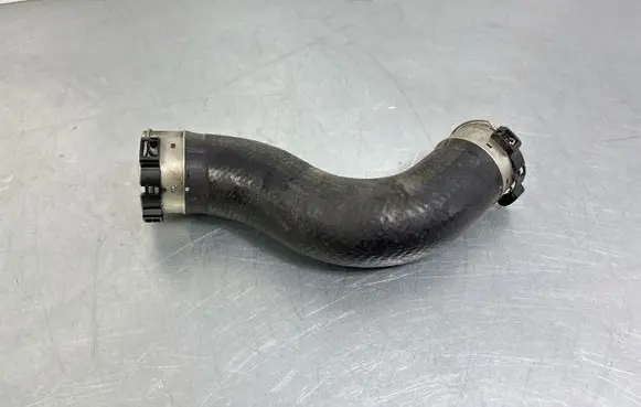 Mazda CX-5 II Intercooler hose/pipe FKM220902