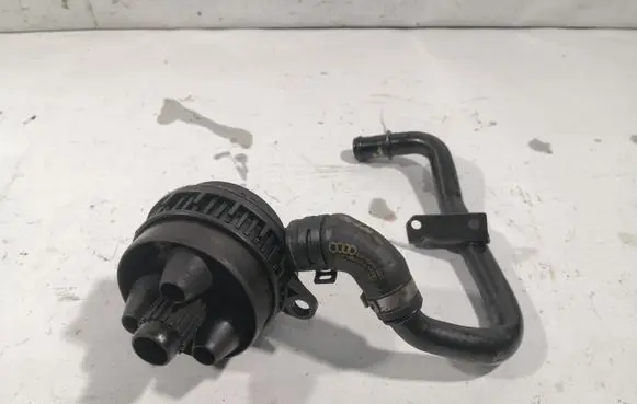Volkswagen Phaeton Breather/breather pipe/hose 057103493A 057103495L