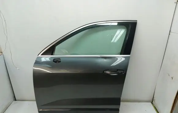 Audi Q3 F3 Front door audq383a397354