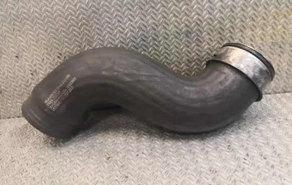 Mercedes-Benz Vito Viano W639 Intercooler hose/pipe 6395280982
