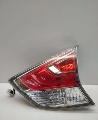 Nissan X-Trail T32 Tailgate rear/tail lights