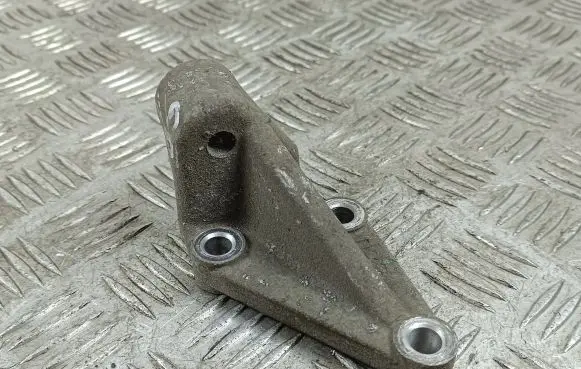 KIA Sorento IV Rear differential/diff mount bracket 