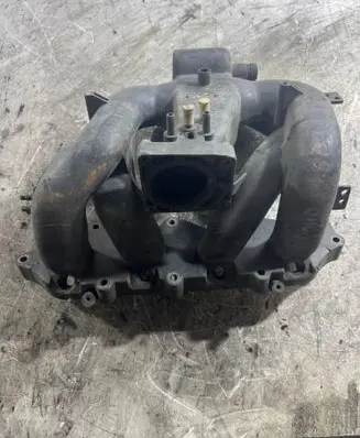 Ford Mondeo Mk III Intake manifold 1820L