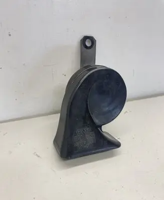 Lexus ES 300h Horn signal 8651048050