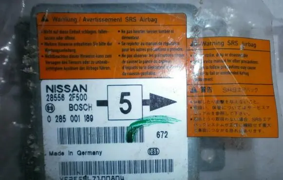 Nissan Primera Airbag control unit/module 285562F500 0285001189