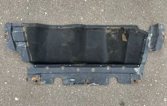 Nissan Patrol Y61 Engine splash shield/under tray 50841VB000