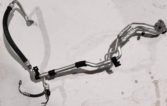 KIA Xceed Air conditioning (A/C) pipe/hose 97775-J7100