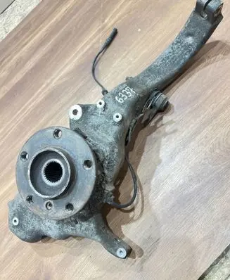 BMW X5 E70 Front wheel hub 6773784