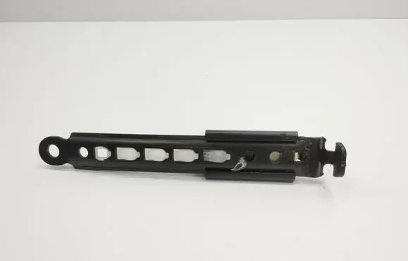 Toyota Corolla Verso AR10 Seat belt adjustment rail D526001