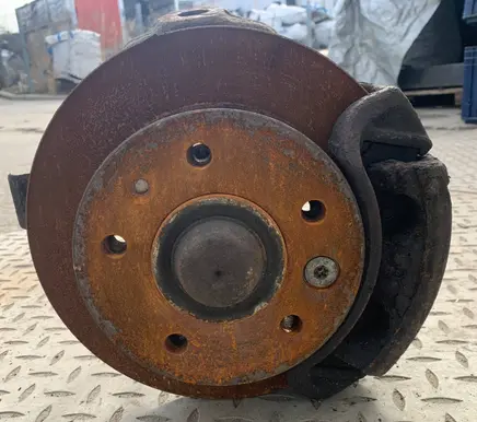 Mercedes-Benz Sprinter W901 W902 W903 W904 Front wheel hub spindle knuckle
