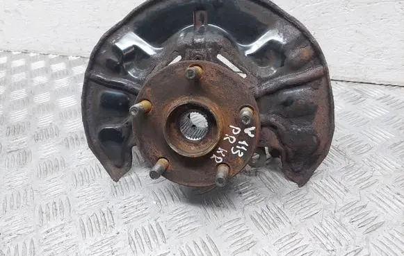 Toyota Corolla Verso AR10 Front wheel hub 477820F010 4350205040 432120F010