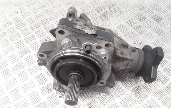 Gearbox transfer box case