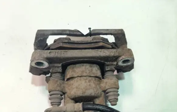 Chrysler Aspen Brake caliper pad carrier rear 