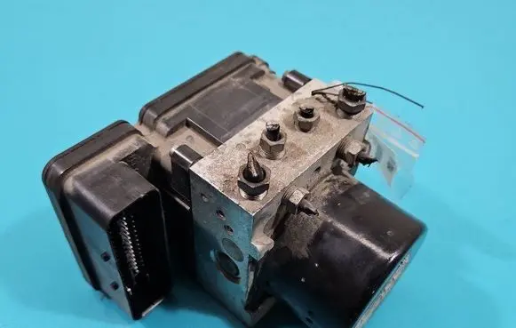 Ford Focus ABS Pump BV61-2C405-AL IMPRK1458084