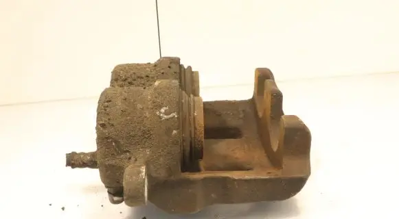 Chevrolet Captiva Front brake caliper