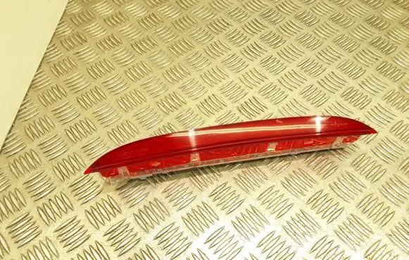 Mazda 6 Third/center stoplight D46151580
