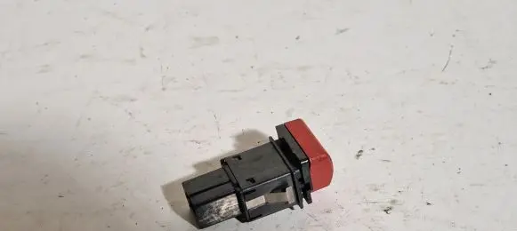 Audi A3 S3 A3 Sportback 8P Hazard light switch 9751267