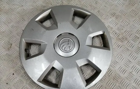 Skoda Octavia Mk3 (5E) R15 wheel hub/cap/trim 5E0601147