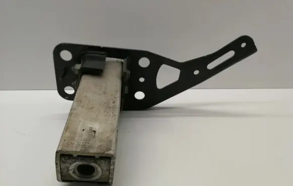 Audi A6 S6 C6 4F Radiator support slam panel bracket 4F0805500B 4F0807134