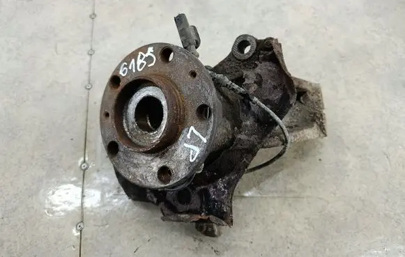 Peugeot Boxer Front wheel hub spindle knuckle 